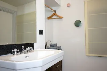 Yawn Apartment