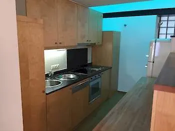 Apartment Yawn *