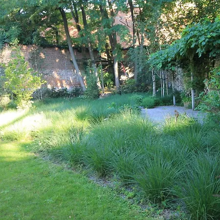 Bed & Breakfast Canopée Ixelles