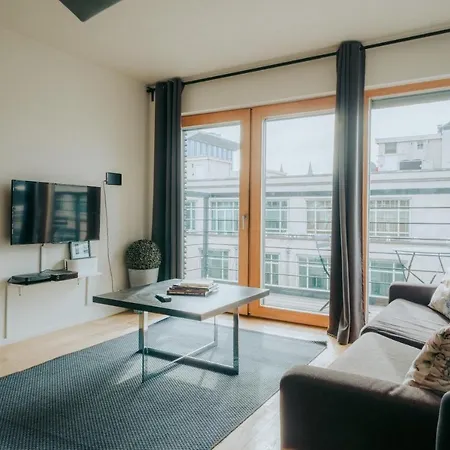 Smartflats Design - L42 Apartment
