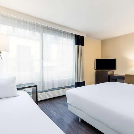 Nh Stephanie Hotel 4*