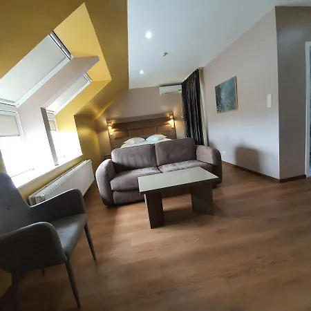 Hotel Midi-zuid 3*