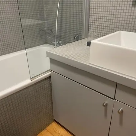Duplex Dernier Etage Avec Terasse A Deux Pas De La Grand Place Lejlighed Bruxelles