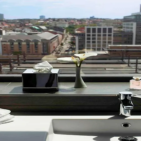 Pullman Centre Midi Hotell 4*