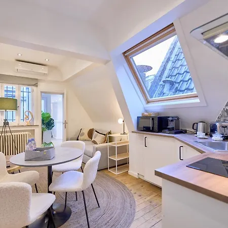 Maison Grand Place 2br 3 Daire Brüksel