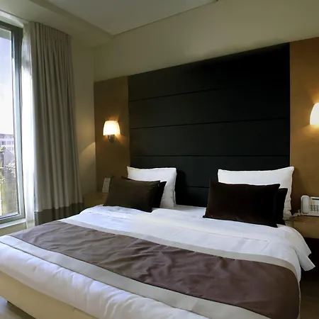 Ξενοδοχείο με διαμερίσματα B-aparthotel Grand Place 4*