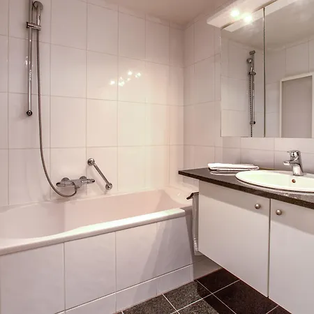 Diamant Eu Aparthotel