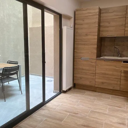 Exclusive Two-level With Private Terrace On The Canal ブリュッセル