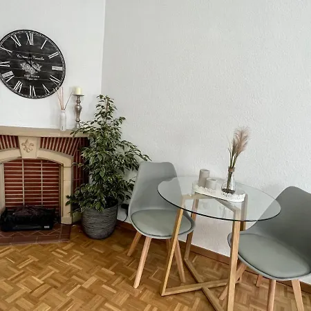 Cinquantenaire Apartmán *