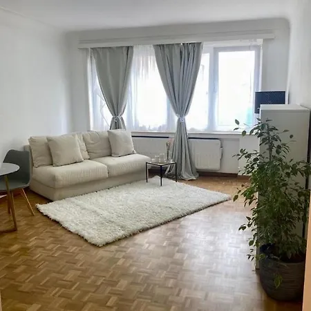 Cinquantenaire Apartmán