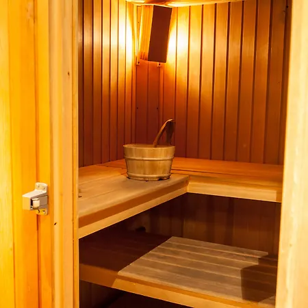 First Euroflat Отель 4*