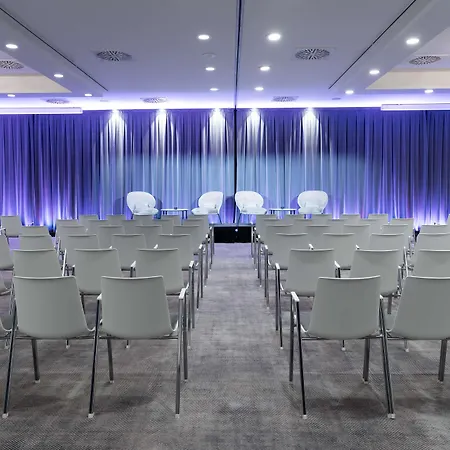 Hotell Radisson Collection Grand Place 5*
