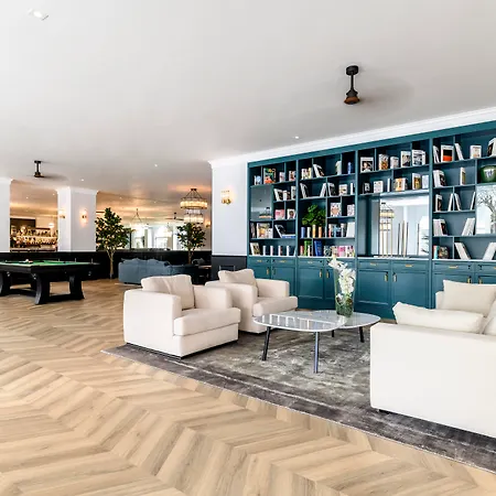 Hotel A&o Centrum 4*