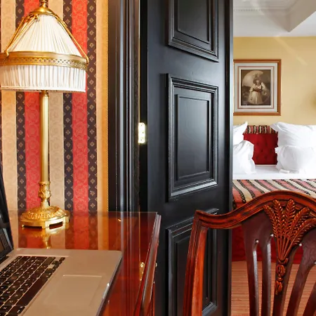 Barsey By Warwick Hotel