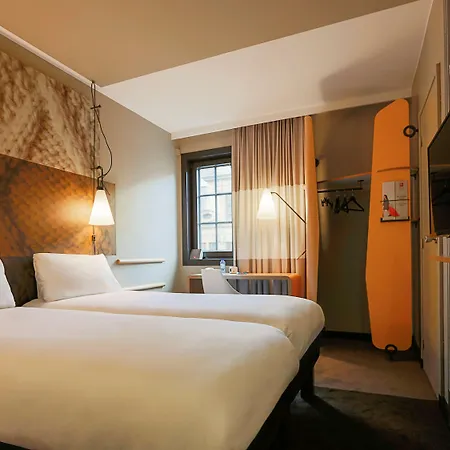Hotel Ibis Brussels Centre Gare Du Midi 3*
