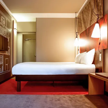 Ibis Brussels Centre Gare Du Midi 3* Saint-Gilles
