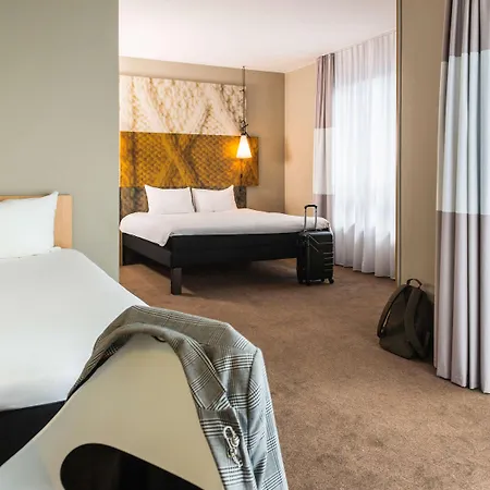 מלון Ibis Centre Gare Du Midi בריסל