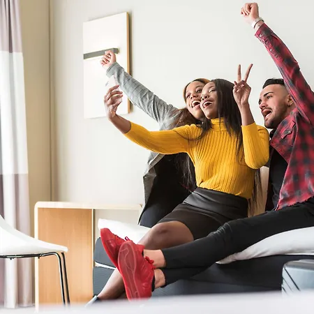 Ibis Centre Gare Du Midi 3*