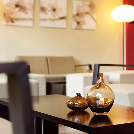 Hotel Ibis Brussels Centre Gare Du Midi 3*