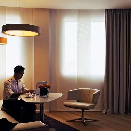 Hotell Pullman Centre Midi 4*