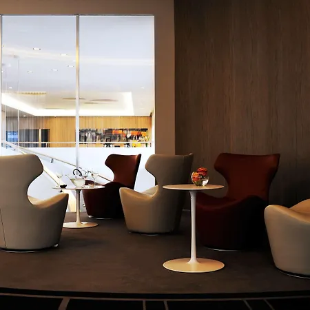 Hotell Pullman Centre Midi 4*