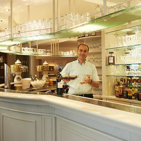 Leopold Eu Hotel