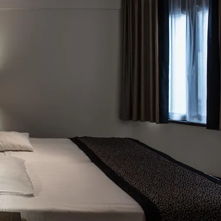 Urban Yard Hotel