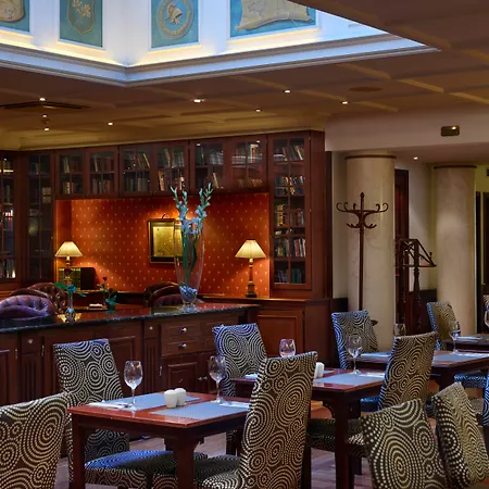 Hotell Eurostars Montgomery 5*