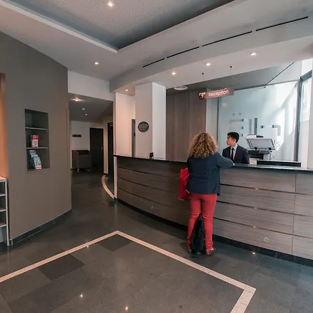 Alma Grand Place Hotel