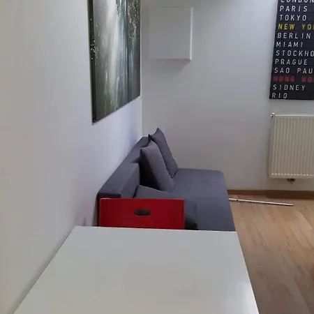 Duplex Sleeps 4 * Brussels