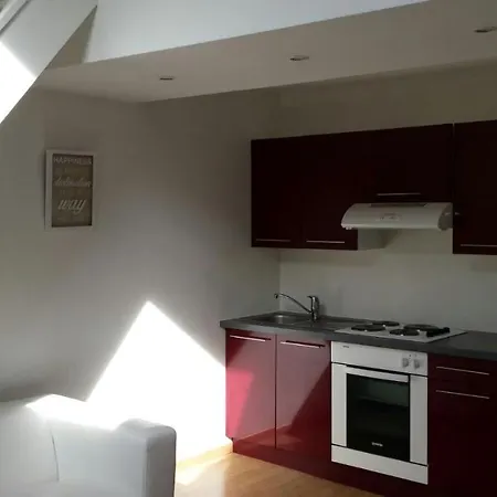 Appartement Duplex Sleeps 4 *