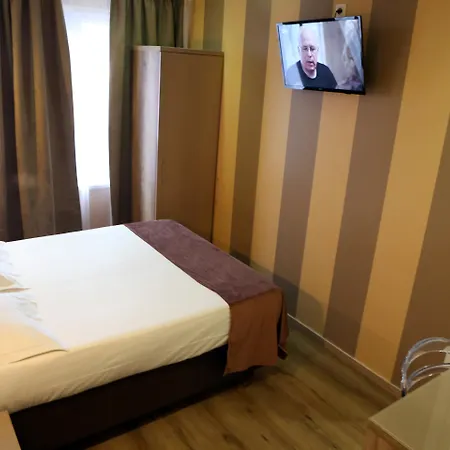 Hotel Phenix 3*