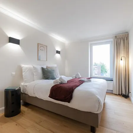 Apartment Sweet - Chatelain