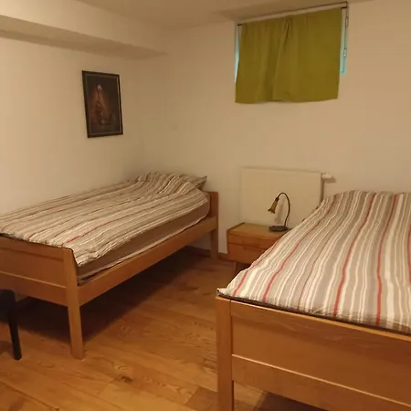 Spacious Duplex In Historical Center