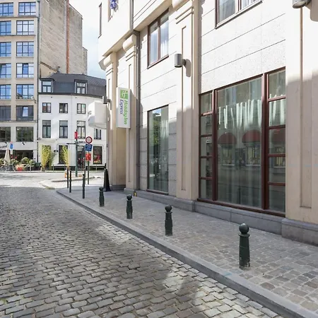 Hotel Express Brussels-grand-place By Ihg Bruxelles