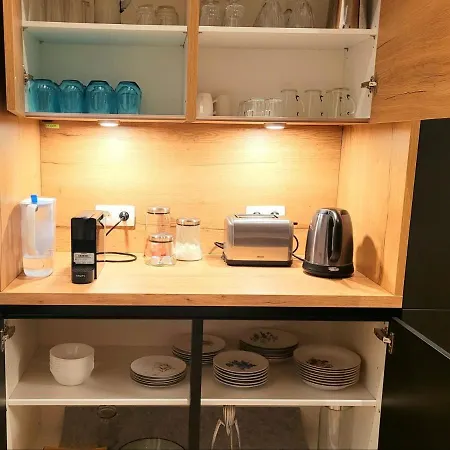 Brand New Camelia With Private Bathroom Bruxelles