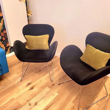 Brand New Camelia With Private Bathroom Maison d'hôtes 3*