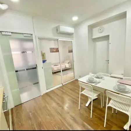 아파트 Minimal - Flat Ad Centre *