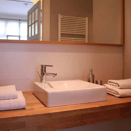 Leopold Ii Bed & Breakfast Brussel