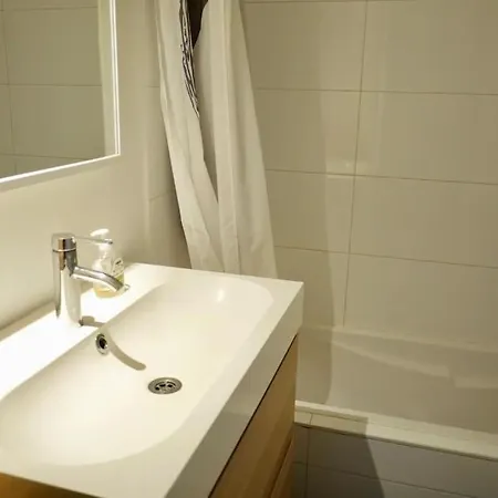 Apartamento Ixelles: Superbe Appartement, Idealement Situe