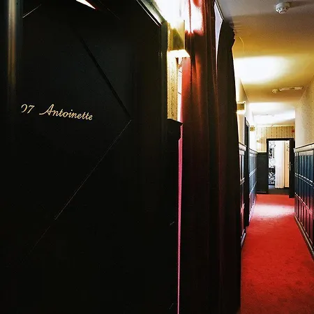 Hotel Latroupe Le Berger 3*