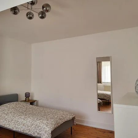 Brussels Bed & Blockchain Private With Shared Bathroom