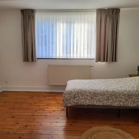 Brussels Bed & Blockchain Private With Shared Bathroom Gasthof