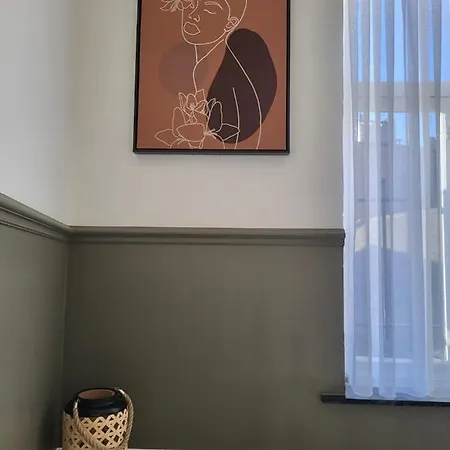 Gasthof Brussels Bed & Blockchain Private With Shared Bathroom *