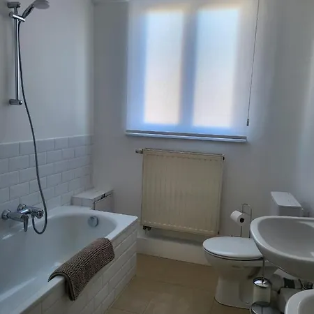 Gasthof Brussels Bed & Blockchain Private With Shared Bathroom