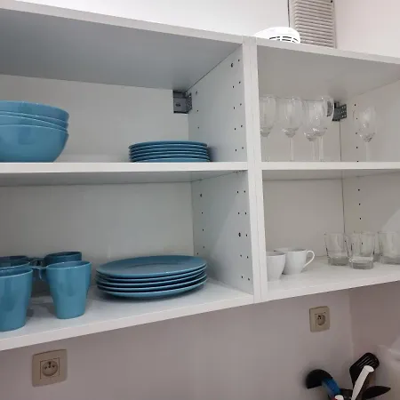 Florya Woluwe Apartman *