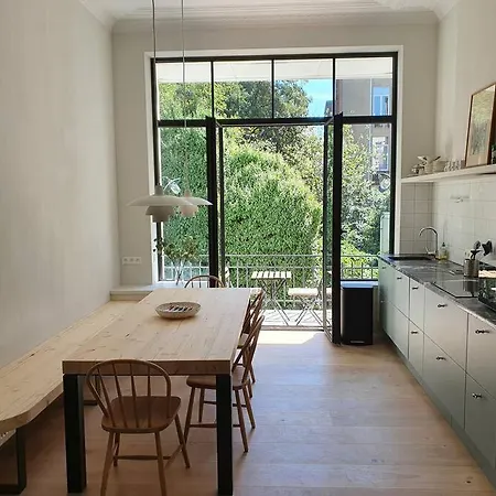 Comfortable Flat Close To Flagey Brussel