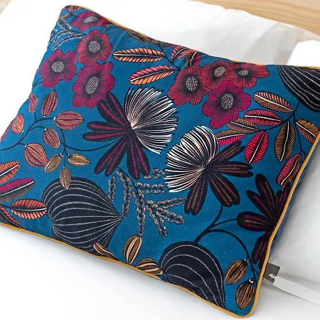 Happy Boutique - Grand Place Hotel