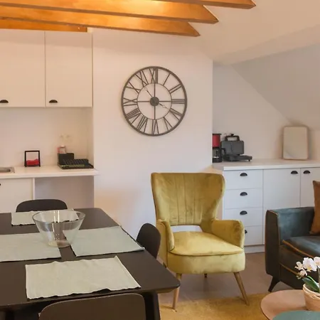 Quartier Louise Apartment