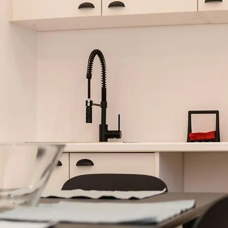 Quartier Louise Apartment